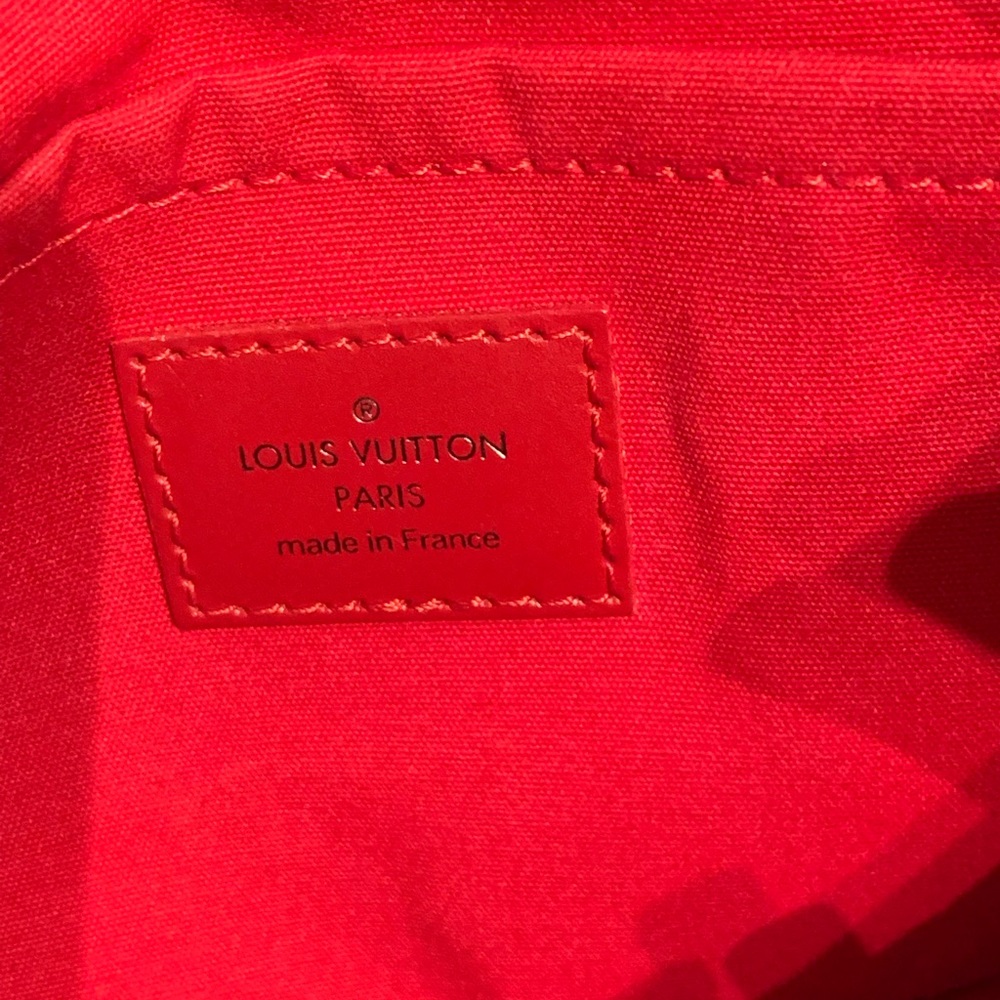 Louis Vuitton Passy in Red Epi - Picture 5 of 7